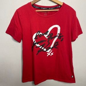 Karl Lagerfeld Love From Paris Tee Shirt Women’s Size Medium Red Crew S/S B39